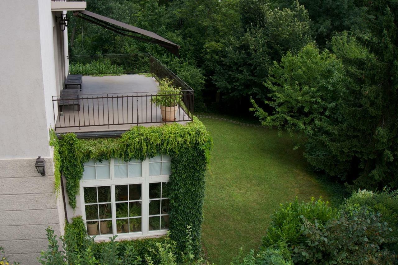 Embassy Row Bnb ซาเกร็บ ภายนอก รูปภาพ